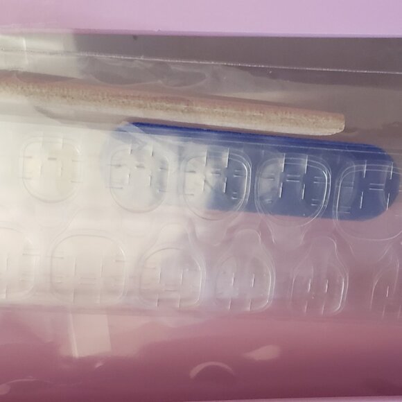 NEW Handmade Artificial Gummy Bear 3D Frosted Snakes Nail Art press on Kit! - Picture 8 of 10